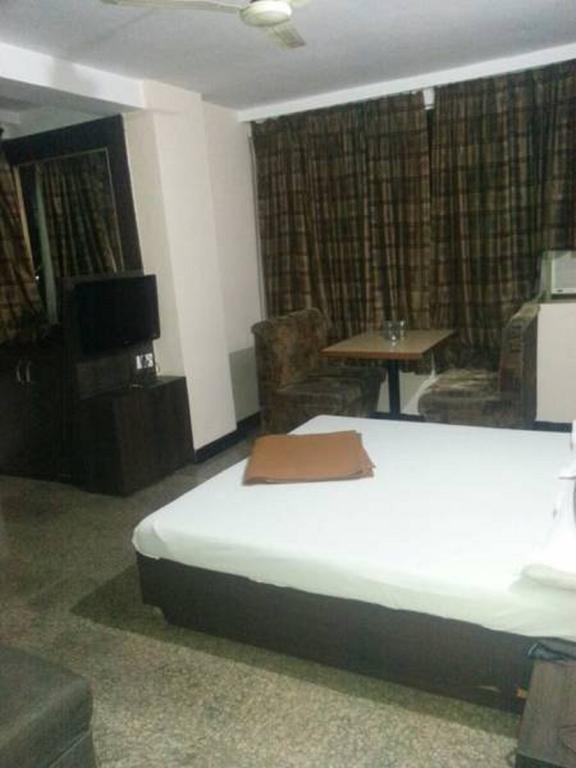 Hotel Jalaja Heritage Thane Exterior photo
